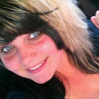 Meet New People like *ThE fAmOuS lAuRa PeRsOn* on myYearbook